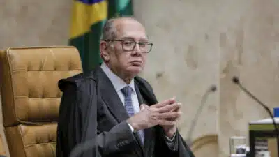 Ministro Edson Fachin, durante sessão do Supremo Tribunal Federal (STF). | Sérgio Lima/Poder360 14.mai.2025