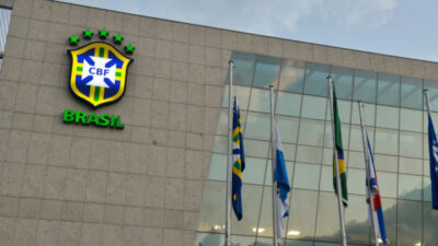 Sede da CBF, na Barra da Tijuca, sem o nome do ex-presidente José Maria Marin, preso em investigação internacional que apura casos de corrupção e fraudes na Fifa (Fernando Frazão/Agência Brasil)