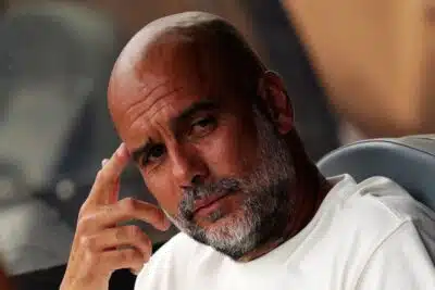 PHILADELPHIA (United States), 18/06/2025.- Manchester City manager Pep Guardiola looks on ahead of the FIFA Club World Cup 2025 soccer match between Manchester City and Wydad AC in Philadelphia, Pennsylvania, USA, 18 June 2025. (Mundial de Fútbol, Filadelfia) EFE/EPA/WILL OLIVER