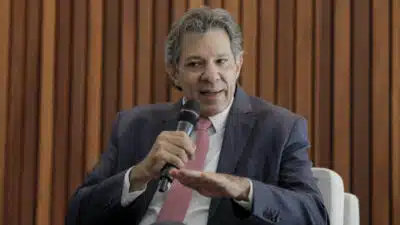 O ministro da Fazenda Fernando Haddad comenta a crise em torno do IOF e os impasses do governo, Encontros da revista piauí, em Brasília. | Sérgio Lima/Poder360 - 03.jun.2025