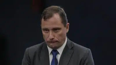 A 1ª Turma do STF (Supremo Tribunal Federal) no segundo dia dos depoimentos dos 8 réus do núcleo 1 da ação penal que investiga a tentativa de golpe de Estado em 2022. O 1º deles a ser ouvido é o ex-ajudante de ordens de Jair Bolsonaro (PL), o tenente-coronel Mauro Cid, que firmou um acordo de delação premiada com a PF (Polícia Federal), homologado pelo STF.  Ele é o 1º justamente por ser o réu delator. A ordem dos demais depoimentos respeitará a ordem alfabética. | Sérgio Lima/Poder360 - 10.jun.2025