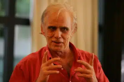 SP - FRANCISCO CUOCO/MORTE - GERAL - Foto de arquivo de 10/01/2006 do ator   Francisco Cuoco durante entrevista ao   Estadão no Hotel Blue Tree Towers, na   cidade de São Paulo (SP). Um dos   maiores galãs da TV brasileira, Cuoco   morreu nesta quinta-feira, 19 de junho   de 2025, aos 91 anos. Ele estava   internado no Hospital Albert Einstein   há cerca de 20 dias. A causa da morte   não foi informada.   10/01/2006 - Foto: J.F.DIORIO/ESTADÃO CONTEÚDO