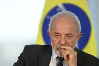 DF - BRASÍLIA, CERIMÔNIA PELO DIA DO MEIO AMBIENTE - POLÍTICA - DF - BRASÍLIA - 03/06/2025 - BRASÍLIA, CERIMÔNIA PELO DIA DO MEIO AMBIENTE -  O presidente do Brasil, Luiz Inácio Lula da Silva, participa de uma cerimônia de assinatura de decretos por ocasião do Dia do Meio Ambiente no Palácio do Planalto, em Brasília, Brasil, em 3 de junho de 2025. 03/06/2025 - Foto: MATEUS BONOMI/AGIF - AGÊNCIA DE FOTOGRAFIA/AGIF - AGÊNCIA DE FOTOGRAFIA/ESTADÃO CONTEÚDO