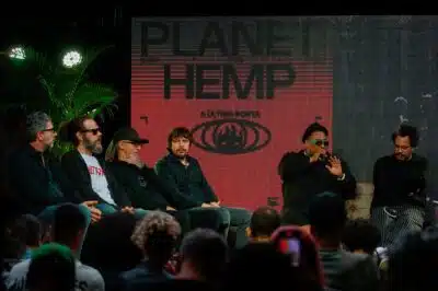 SP - MÚSICA/PLANET HEMP/COLETIVA/SP  - VARIEDADES - O Planet Hemp anunciou na tarde desta     terça-feira, 17 de junho de 2025,     durante uma coletiva de imprensa na     Audio, na zona oeste da capital     paulista, as datas da turnê final da     banda, A Última Ponta. Foram anunciados     10 shows, entre setembro e novembro,     com encerramento previsto para 15/11 no     Allianz Parque, em São Paulo. A banda é     formada por BNegão, Formigão, Ganjaman,     Marcelo D2, Nobru e Pedrinho.   17/06/2025 - Foto: ALE FRATA/CÓDIGO19/ESTADÃO CONTEÚDO