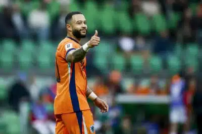 Groningen (Netherlands), 10/06/2025.- Memphis Depay of Netherlands gestures during the FIFA World Cup 2026 qualifier Netherlands against Malta in Groningen, Netherlands, 10 June 2025. (Mundial de Fútbol, Países Bajos; Holanda) EFE/EPA/ANP KOEN VAN WEEL
