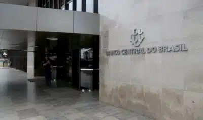 DF - BC/COPOM/JUROS/REUNIÃO - ECONOMIA - Fachada do edifício-sede do Banco Central em Brasília, nesta quarta-feira, 29, onde ocorre a primeira reunião do    Comitê de Política Monetária (Copom) sob a gestão de Gabriel Galípolo.   29/01/2025 - Foto: FáTIMA MEIRA/ENQUADRAR/ESTADÃO CONTEÚDO