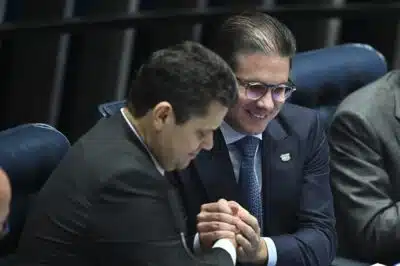 DF - ABERTURA DO BRICS/PARLIAMENTARY FORUM - POLÍTICA - Foto, Presidente do Senado, Senador Davi Alcolumbre e Deputado  Hugo Motta, presidente da Câmara dos Deputados. Nesta quarta (4) ocorre a Abertura do BRICS Parliamentary Forum no Senado Federal. 04/06/2025 - Foto: TON MOLINA/FOTOARENA/FOTOARENA/ESTADÃO CONTEÚDO