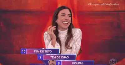 Patrícia divulga detalhe polêmico do quarto de Silvio Santos: “Não compreendia” Patrícia divulga detalhe polêmico do quarto de Silvio Santos: “Não compreendia”