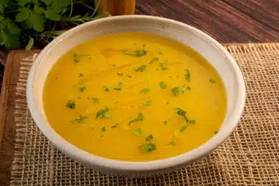 Receitas de sopas e cremes nutritivos e deliciosos Receitas de sopas e cremes nutritivos e deliciosos