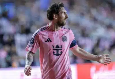 FORT LAUDERDALE (United States), 10/04/2025.- Inter Miami forward Lionel Messi reacts during the Inter Miami CF vs. Los Angeles FC Concacaf Champions Cup quarter final second leg match at Chase stadium in Fort Lauderdale, Florida, USA, 09 April 2025. EFE/EPA/CRISTOBAL HERRERA-ULASHKEVICH