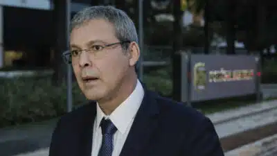 Em depoimento à PF, Lindbergh Farias (PT-RJ) fala sobre investigação de ameaças de Eduardo Bolsonaro (PL-SP) ao STF. Lindbergh acusa o deputado de 'usar uma potência estrangeira para tentar proteger seu pai'. |  Sérgio Lima/Poder360 - 02.jun.2025