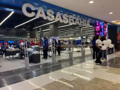 As Casas Bahia encerram suas operações, marcando o término de um período significativo no comércio nacional As Casas Bahia encerram suas operações, marcando o término de um período significativo no comércio nacional