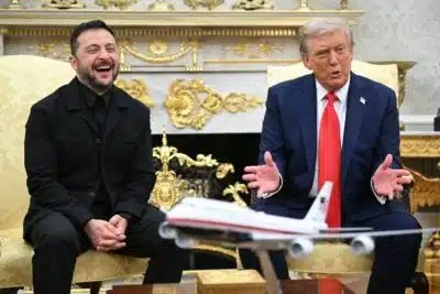 Ukrainian President Volodymyr Zelensky and US President Donald Trump participate in a meeting in the Oval Office of the White House in Washington, DC, on August 18, 2025. European leaders join Ukrainian President Volodymyr Zelensky in talks with US President Donald Trump on August 18, as they try to find a way to end Russia's offensive. The leaders heading to Washington on Monday to appear alongside Zelensky call themselves the 