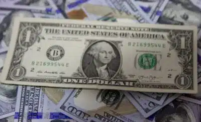SP - MERCADO/DÓLAR - ECONOMIA - Imagem ilustrativa do dólar americano produzida nesta segunda-feira, 27. A moeda americana engatou a 6ª queda   consecutiva e fechou a sessão de hoje cotado em R$ 5,91.    27/01/2025 - Foto: ADRIANA TOFFETTI/ATO PRESS/ESTADÃO CONTEÚDO