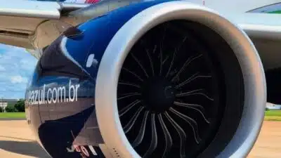 Aeroazul realiza pouso de emergência em Brasília por suspeita de bomba