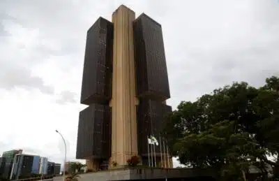 DF - BC/COPOM/JUROS/REUNIÃO - ECONOMIA - Fachada do edifício-sede do Banco Central em Brasília, nesta quarta-feira, 29, onde ocorre a primeira reunião do    Comitê de Política Monetária (Copom) sob a gestão de Gabriel Galípolo.   29/01/2025 - Foto: FáTIMA MEIRA/ENQUADRAR/ESTADÃO CONTEÚDO