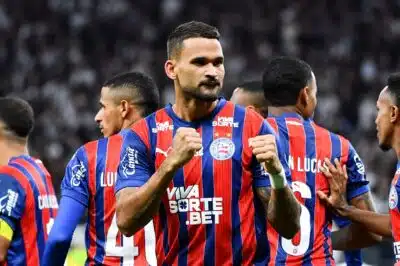 SP - CORINTHIANS/BAHIA - ESPORTES - Willian José do Bahia comemora o gol, durante partida entre Corinthians x Bahia, válida pela vigésima roda do Campeonato Brasileiro de Futebol 2025, neste sábado (16) na Neo Química Arena, SP. 16/08/2025 - Foto: ROBERTO CASIMIRO/FOTOARENA/FOTOARENA/ESTADÃO CONTEÚDO