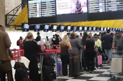 SP - AEROPORTO-FLORIANÓPOLIS-É-FECHADO-REFLETE-AEROPORTO-CONGONHAS- - GERAL - Atrasos, filas, cancelamentos e remarcações no aeroporto de de Congonhas, após avião derrapar e aeroporto ser fechado em Florianópolis (Santa Catarina) nesta quarta (12). 12/07/2023 - Foto: RENATO S. CERQUEIRA/FUTURA PRESS/FUTURA PRESS/ESTADÃO CONTEÚDO
