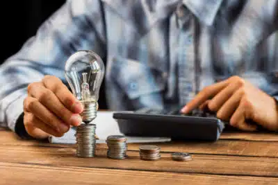 Aneel projeta alta de 6,3% na conta de luz