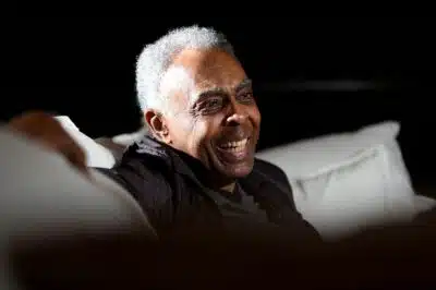 Brasil, Rio de Janeiro, 09/08/2018. Retrato do cantor e compositor Gilberto Gil no bairro do Jardim Botânico, na zona sul do Rio de Janeiro. Foto: WILTON JUNIOR / ESTADÃO CONTEÚDO. - Crédito:WILTON JUNIOR/ESTADÃO CONTEÚDO/AE/Código imagem:221138