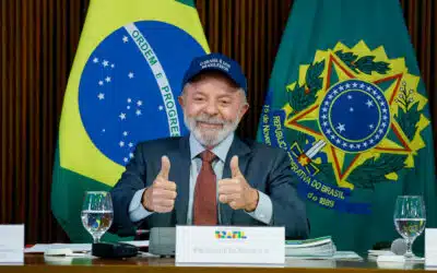 Lula busca apoio do centrão com programas populares e isenção de IR até R$5.000