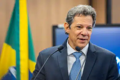 Haddad elogia encontro virtual entre Lula e Trump comitiva