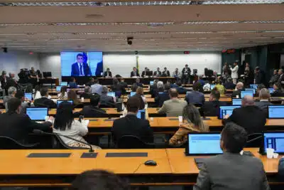LDO será analisada apenas em novembro, confirma presidente da Comissão Mista