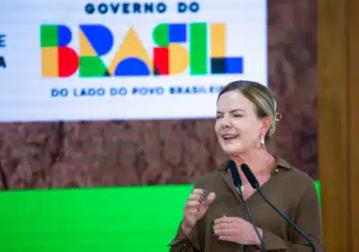 Gleisi reorganiza cargos no governo e busca novos líderes do PP nos próximos dias Gleisi reorganiza cargos no governo e busca novos líderes do PP nos próximos dias