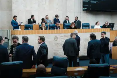 Debate acalorado na Câmara sobre homenagem às vítimas da operação policial Debate acalorado na Câmara sobre homenagem às vítimas da operação policial