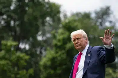 Trump autoriza envio de tropas para Chicago após disputa judicial