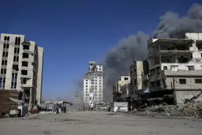 Hamas e Israel iniciam diálogos sobre reféns e prisioneiros no domingo e segunda Hamas e Israel iniciam diálogos sobre reféns e prisioneiros no domingo e segunda