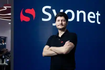 Caio Nascimbeni impulsiona Syonet: receita dispara 171% após aquisição