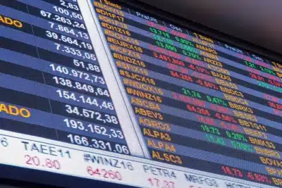 Ibovespa sobe e dólar cai: recuperação no mercado financeiro