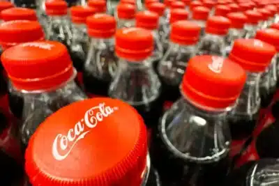 Coca-Cola registra lucro de R$ 3,7 bilhões no 3º trimestre, superando expectativas Coca-Cola registra lucro de R$ 3,7 bilhões no 3º trimestre, superando expectativas