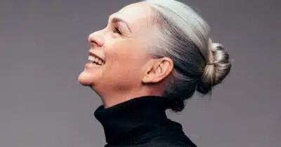 Adeus ao grisalho: Tons de cabelo que rejuvenescem e bombam em 2025! Adeus ao grisalho: Tons de cabelo que rejuvenescem e bombam em 2025!