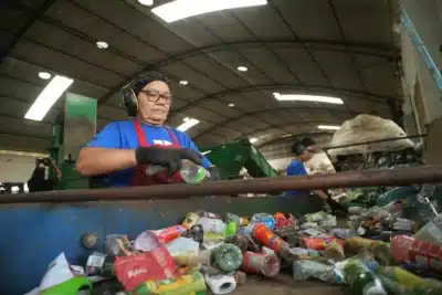 Pará lança fábrica gigante de PET com R$ 20 milhões na COP30 Pará lança fábrica gigante de PET com R$ 20 milhões na COP30