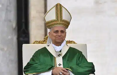 Papa Leão XIV destaca avanços na paz em Gaza e alerta sobre ódio antissemita