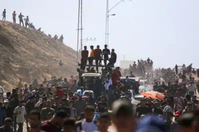 Palestinos retornam para casa após acordo de cessar-fogo na Faixa de Gaza; mais de 67 mil mortos, diz Hamas Palestinos retornam para casa após acordo de cessar-fogo na Faixa de Gaza; mais de 67 mil mortos, diz Hamas