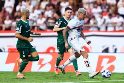 Julio Casares acusa Brasileirão de ser ‘manchado’ e pede áudio da VAR em SP x Palmeiras