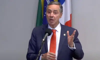 Lewandowski diz que sucessor de Barroso será definido após retorno de Lula da Itália Lewandowski diz que sucessor de Barroso será definido após retorno de Lula da Itália