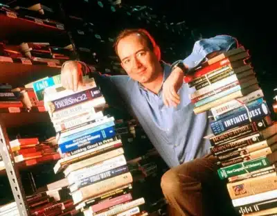 Jeff Bezos: de livraria na garagem a império global de US$ 2 trilhões Jeff Bezos: de livraria na garagem a império global de US$ 2 trilhões