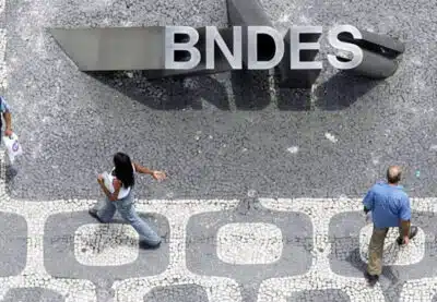 BNDES libera R$ 4 bilhões para empresas impactadas pelo tarifaço dos EUA, diz Aloizio Mercadante