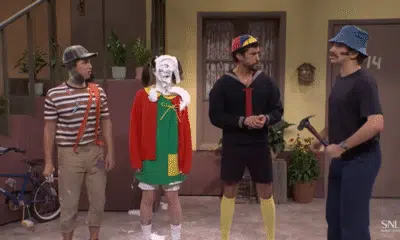 ‘Saturday Night Live’ satiriza ‘Chaves’ com Bad Bunny e Kenan Thompson. Assista!