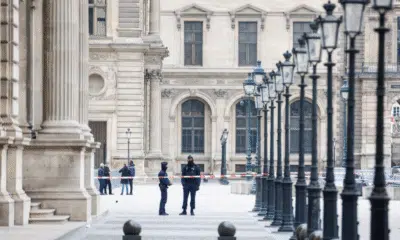 Museu do Louvre segue fechado após roubo ‘cinematográfico’ de joias no domingo Museu do Louvre segue fechado após roubo ‘cinematográfico’ de joias no domingo