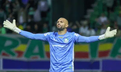 Weverton sofre lesão na mão e desfalca Palmeiras contra o Flamengo Weverton sofre lesão na mão e desfalca Palmeiras contra o Flamengo