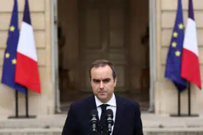 Sébastian Lecornu renuncia como Primeiro-Ministro da França por intransigência política