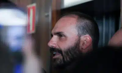 Eduardo Bolsonaro responde a Tereza Cristina sobre eleições de 2026 e critica lideranças da direita Eduardo Bolsonaro responde a Tereza Cristina sobre eleições de 2026 e critica lideranças da direita