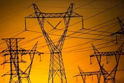 Insegurança regulatória persiste no setor de energia, alerta especialista sobre cortes e falta de plano integrado Insegurança regulatória persiste no setor de energia, alerta especialista sobre cortes e falta de plano integrado