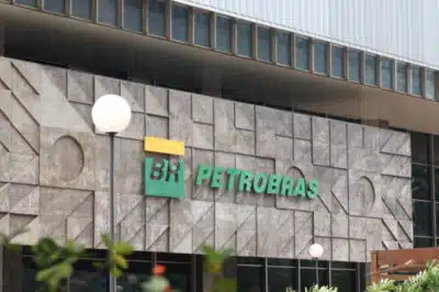 Ibama aprova licença para Petrobras explorar petróleo na margem equatorial Ibama aprova licença para Petrobras explorar petróleo na margem equatorial