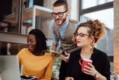 Trainee em Grandes Empresas de São Paulo: Rotina, Desafios e Oportunidades Trainee em Grandes Empresas de São Paulo: Rotina, Desafios e Oportunidades